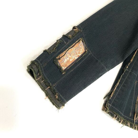 New✨ LINDA LUNDSTROM Distressed Denim Jacket - Picture 6 of 10